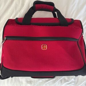 Swissgear Carry-On Red Shoulder Bag Overnight Travel Bag